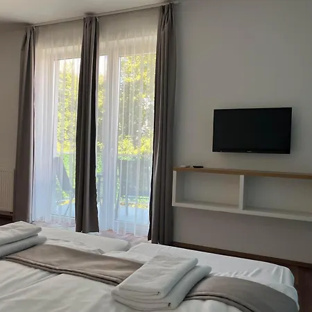 Berill Crystal Apartment